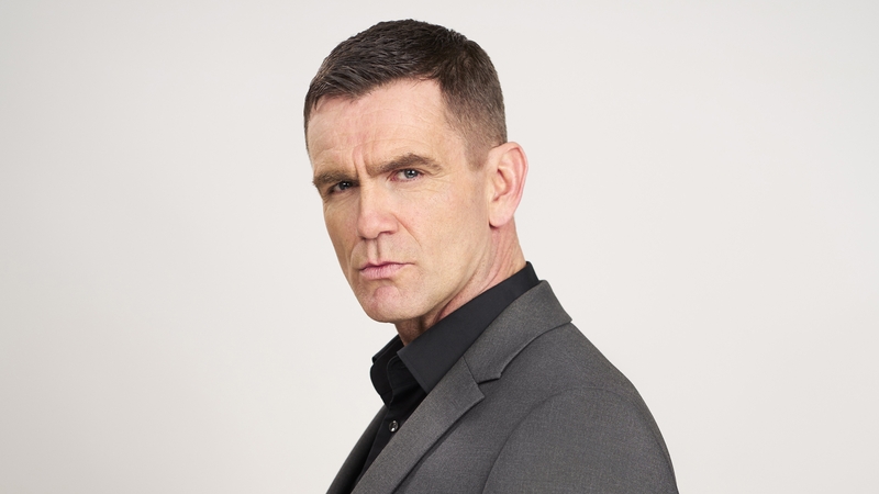 Scott Maslen says the EastEnders live episode is "exciting and nerve-wracking"