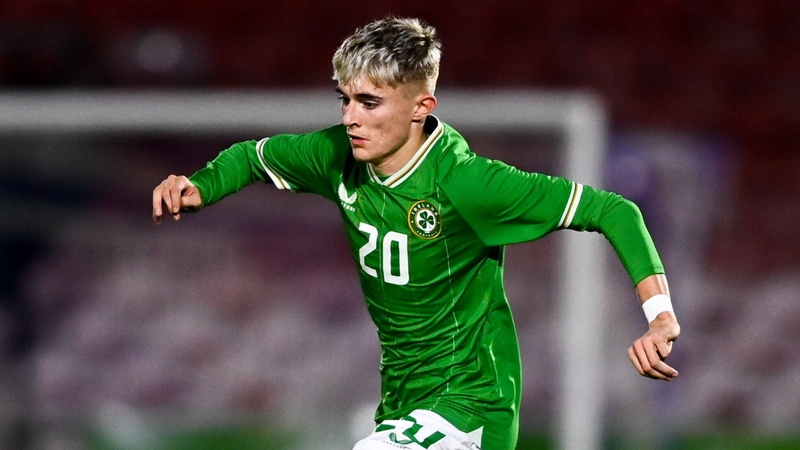 Kyle Fitzgerald in action for the Republic of Ireland Under-17s