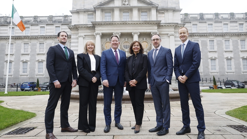 Daniel Pelluz, Avant Money's Head of Consumer Finance; June Butler, SBCI CEO, Minister Darragh O'Brien; Debbie Byrne, An Post Retail's Managing Director; Minister of State Troy and William Walsh, SEAI CEO