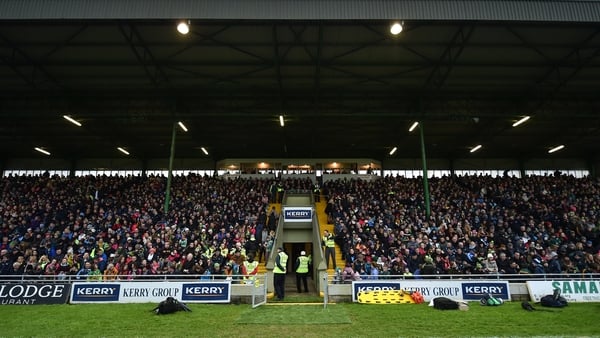 It'll be a full house of 15,500 at Austin Stack Park