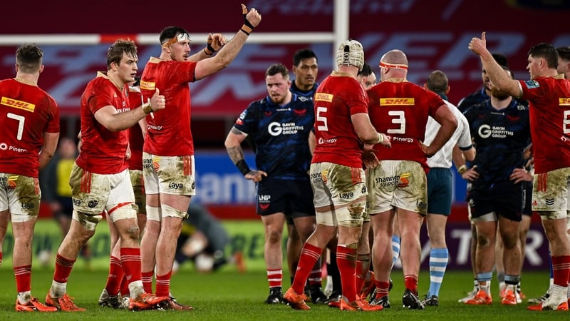 Munster ran out comfortable 29-8 winners against the Scarlets