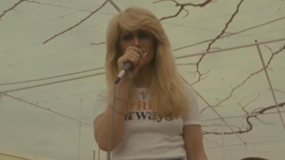 Lebanon: Irish Singer Geraldine Brannigan does tour for UN troops (1980)