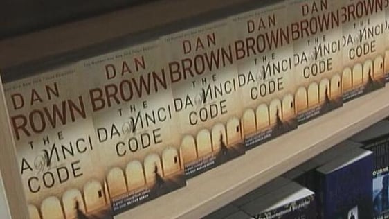 Da Vinci Code by Dan Brown