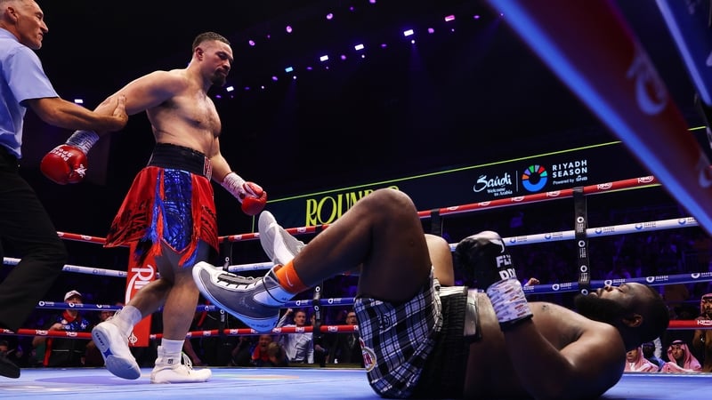 The moment Joseph Parker knocked out Martin Bakole