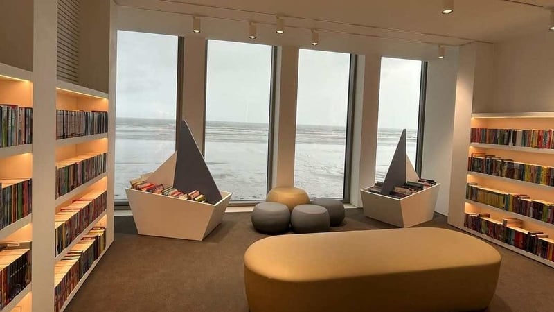 The civic centre will include two floors of library space as well as changing facilities for beach-goers