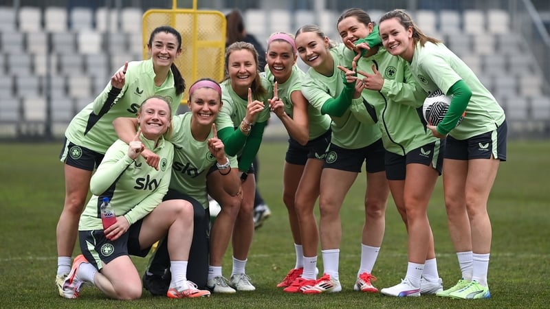 Amber Barrett, Marissa Sheva, Caitlin Hayes, Kyra Carusa, Denise O'Sullivan, Izzy Atkinson, Tyler Toland and Heather Payne in Ireland training