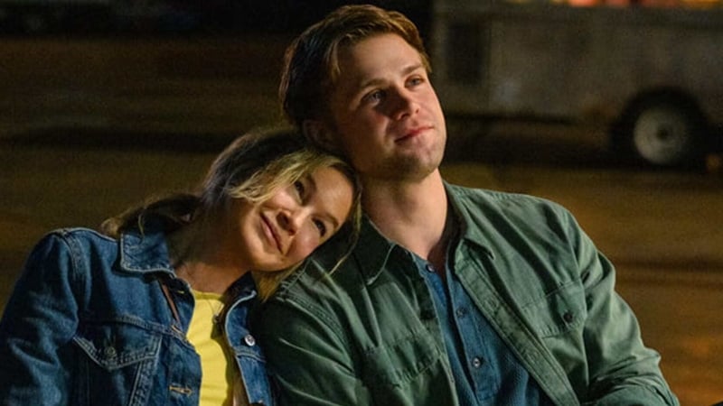 Renée Zellweger as Bridget Jones and Leo Woodall as Roxster in Bridget Jones: Mad About The Boy. Photo: Universal Pictures 2025