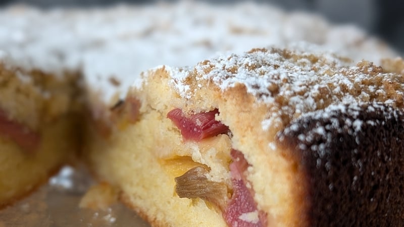 Eva Pau's rhubarb & ginger crumble cake: Today