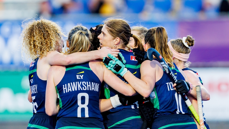 Katie Mullan, Sarah Hawkshaw and Ireland's players after scoring their goal in the final (Image: WORLDSPORTPICS RODRIGO JARAMILLO)