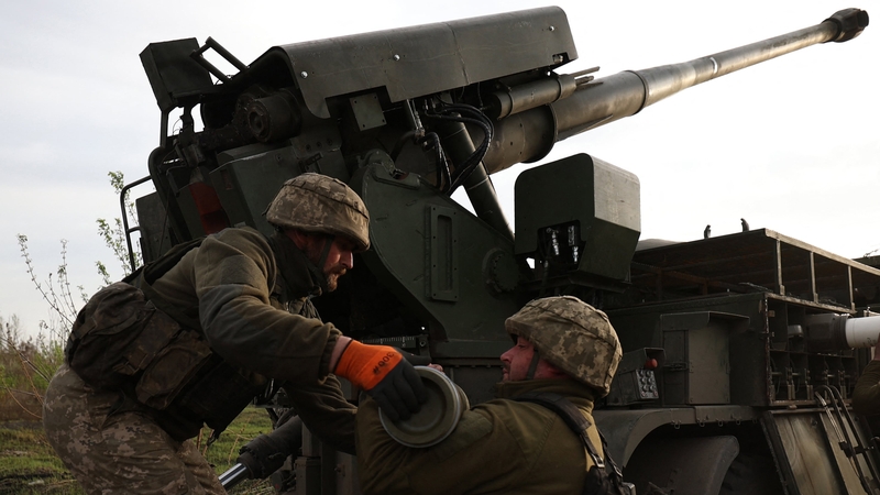 Gunners from 43rd Separate Mechanized Brigade of the Armed Forces of Ukraine fire at Russian position
