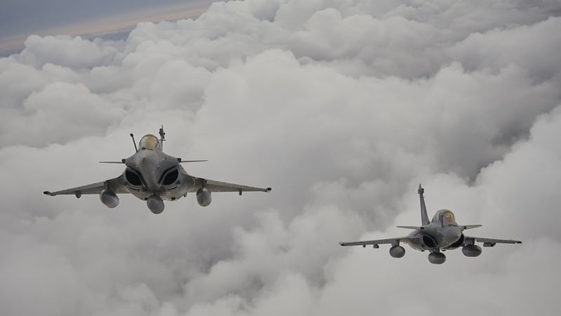 The French nuclear deterrent is air- and sea-based