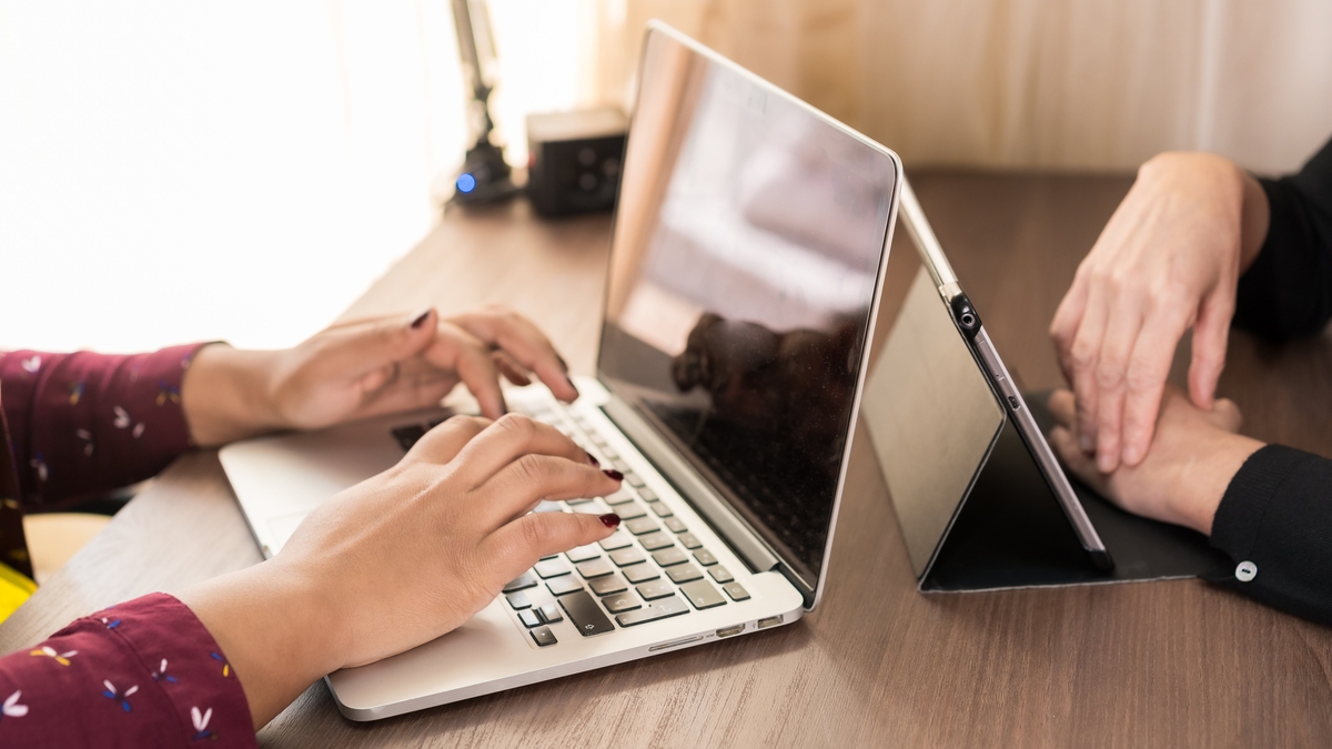 How to deal with a toxic boss 