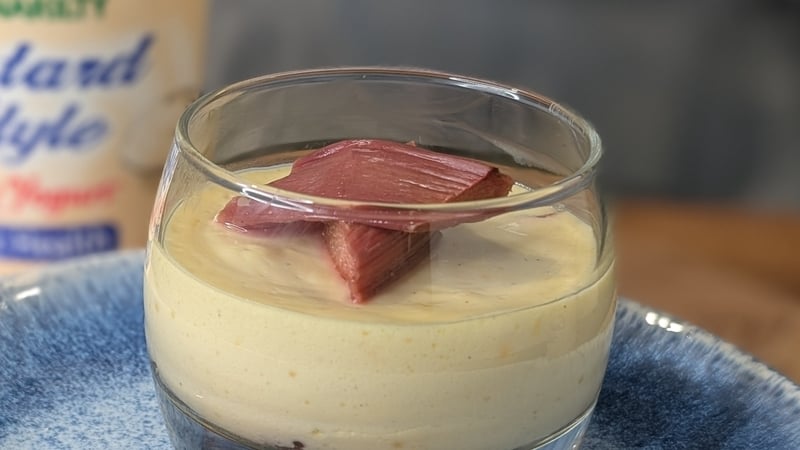 This is a delicious, light dessert. Low on calories and high on deliciousness.