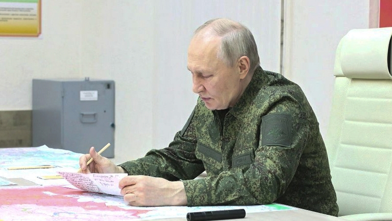 Uachtarán na Rúise Vladimir Putin in Oblast Kursk inné
