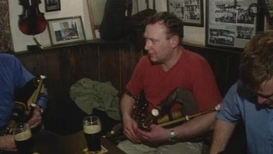Uilleann pipers, County Armagh (2000)