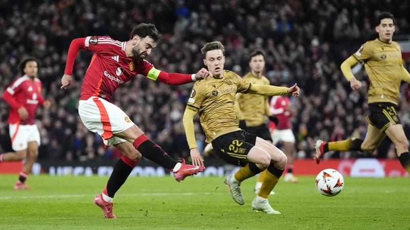 Bruno Fernandes scores for United