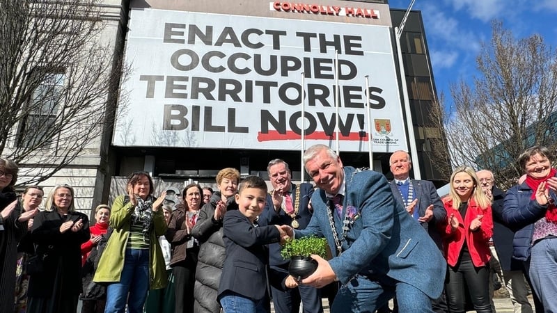 The banner has been unveiled on Connolly Hall in Cork city