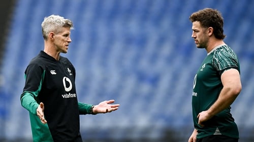 Simon Easterby (l) and Caelan Doris chat at Friday's captain's run