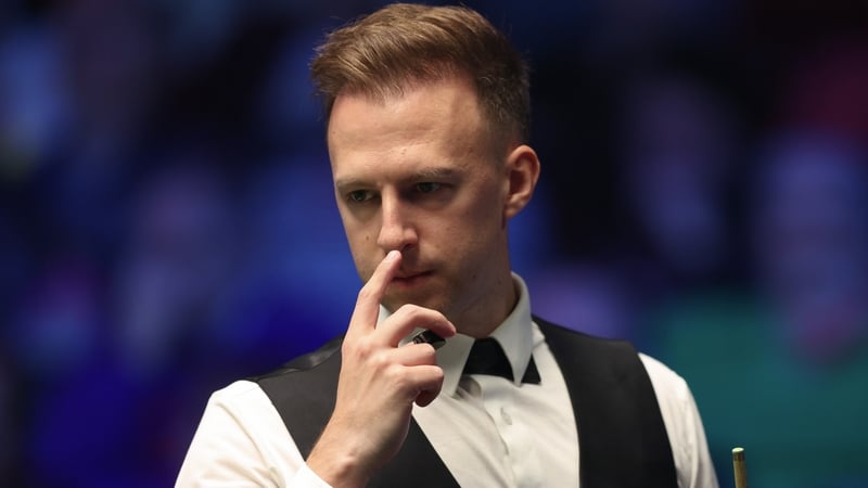 Judd Trump cruised to a 6-2 win over Lei Peifan