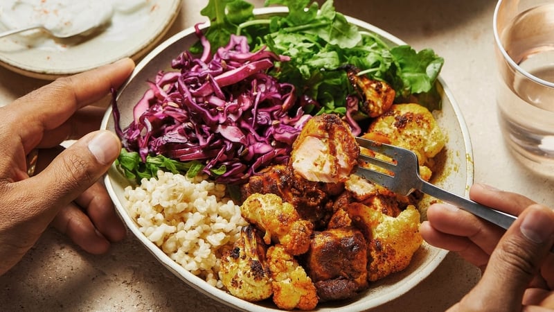 A high protein lunch with plenty of gut-loving fibre.