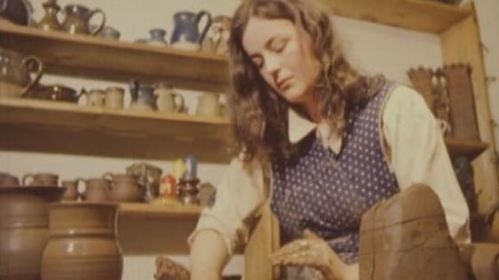 Patricia Howard pottery demonstration in Cork (1975)