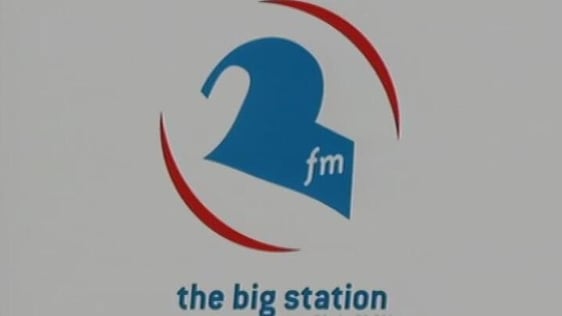 A new look and sound for 2fm (2000)