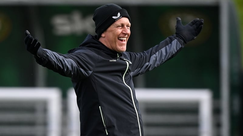 Heimir Hallgrimsson believes that the group of Ireland players are becoming a team