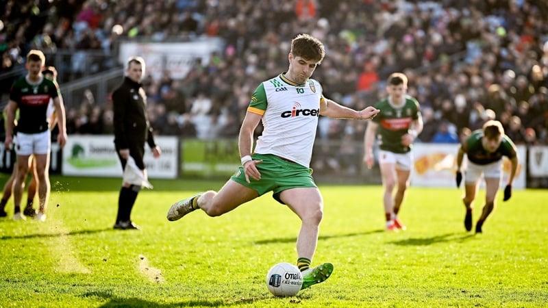 Dáire Ó Baoill's penalty was saved by Colm Reape, sending Mayo to the league final rather than Division 2