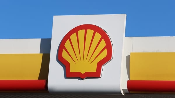 Shell has posted a 28% drop in first-quarter net profit to $5.58 billion