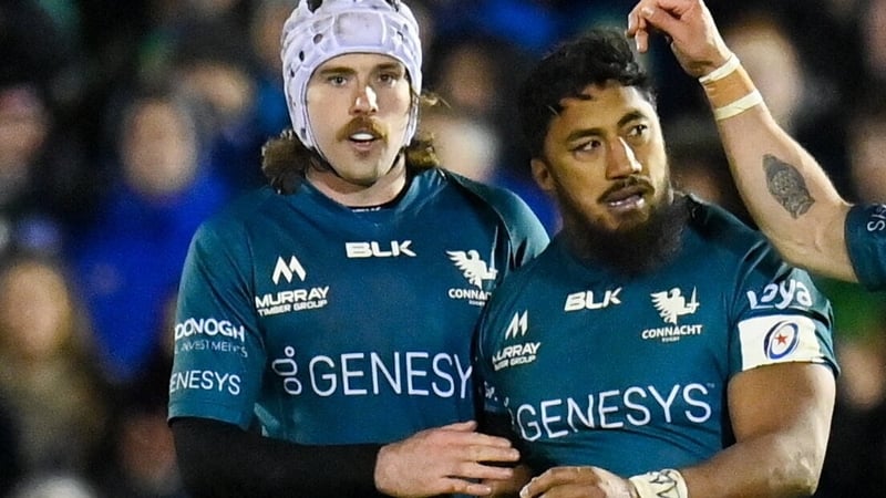 Mack Hansen (l) and Bundee Aki return for Connacht