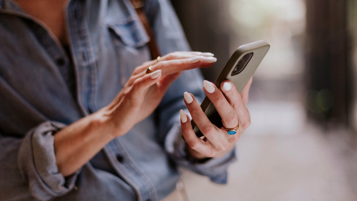 “Get rid of your concert videos!”  - Tips for Tech Spring Cleaning 