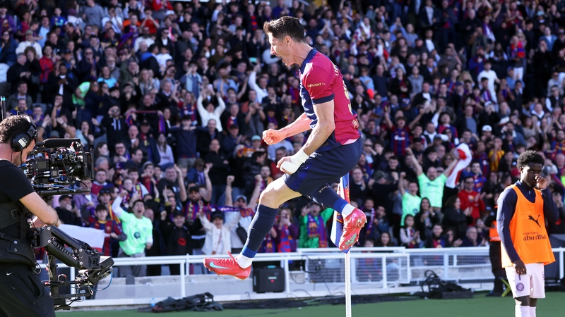 Robert Lewandowski celebrates