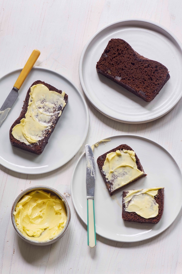 Sticky Ginger Loaf cake