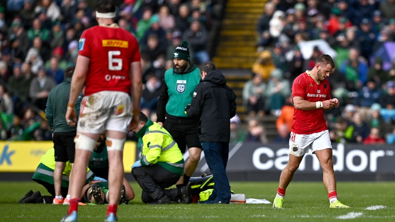 Alex Nankivell leaving the field after Connacht red card