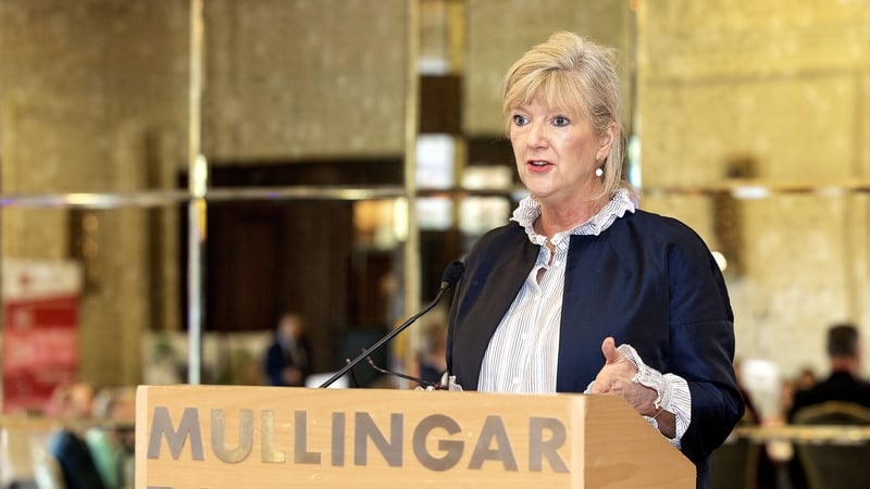 Jacqueline Ni Fhearghusa, Príomhfheidhmeannach COGG, ag an gComhdháil anuraidh. 
PIC: Conor Ó Mearáin.