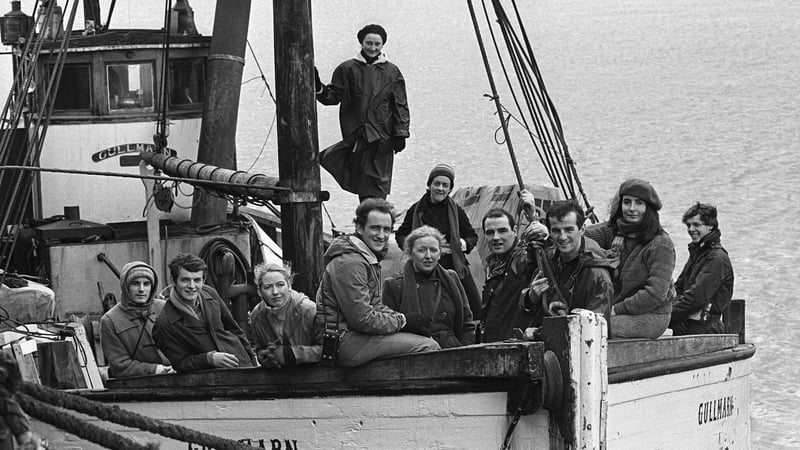 The full Druid company before departing for their first tour to the Aran Islands with J M Synge's The Playboy of the Western World (Photo: Bill Doyle)