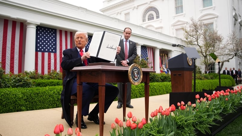 Donald Trump signed an executive order yesterday evening to confirm the imposition of tariffs
