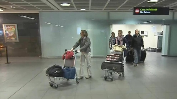 Arrivals, Dublin Airport (2010)