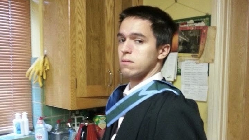 Chuaigh Adam Loughnane chuig Rannóg Timpistí agus Éigeandála Ospidéal na hOllscoile Gaillimh i mí Feabhra ag iarraidh cabhrach le géarchéim meabhairshláinte