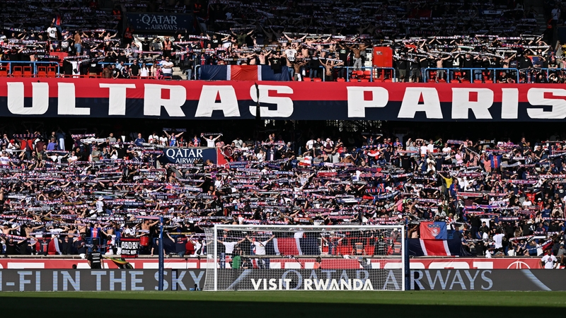 PSG fans celebrate another title