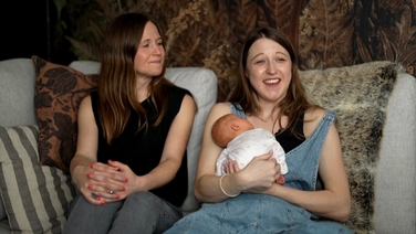 Woman becomes first in UK to give birth after womb transplant