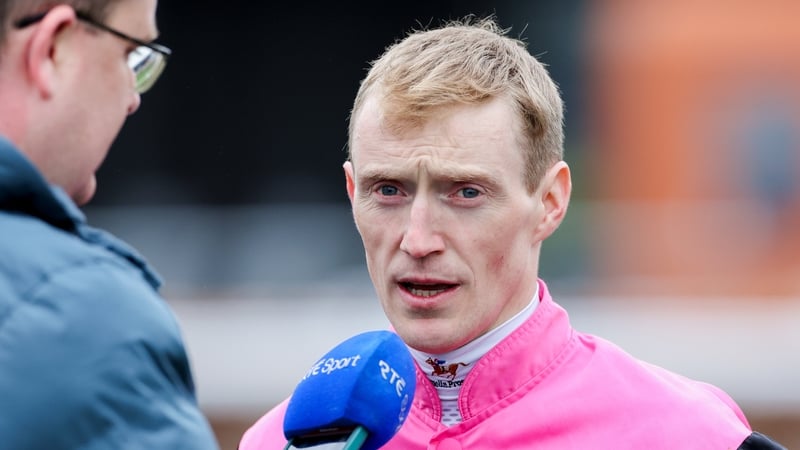 Billy Lee guided Catalina Delcarpio to victory