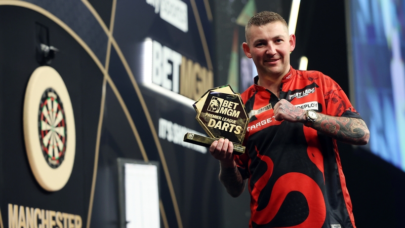 Nathan Aspinall defeated Luke Humphries 6-4 to take victory in Mancheter