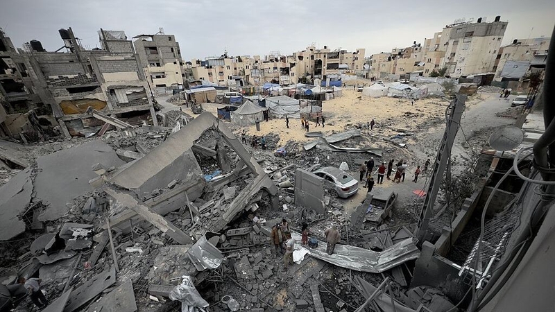 Witnesses reported continuous and intensive Israeli tank fire in Khan Younis (file photo)