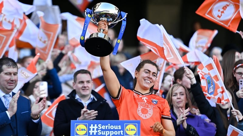 Clodagh McCambridge lifts the cup after the Lidl LGFA National League Division 1 final last April
