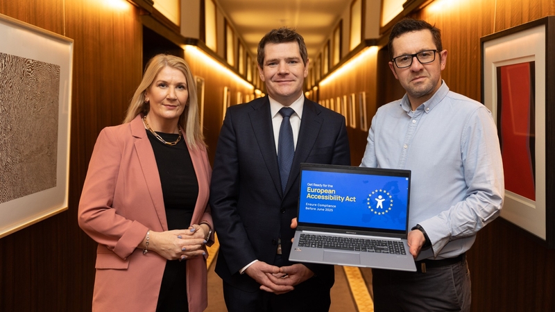 Caroline Dunlea, chairperson for DBI, Minister Peter Burke and David Garavin, Creative Director for New Graphic