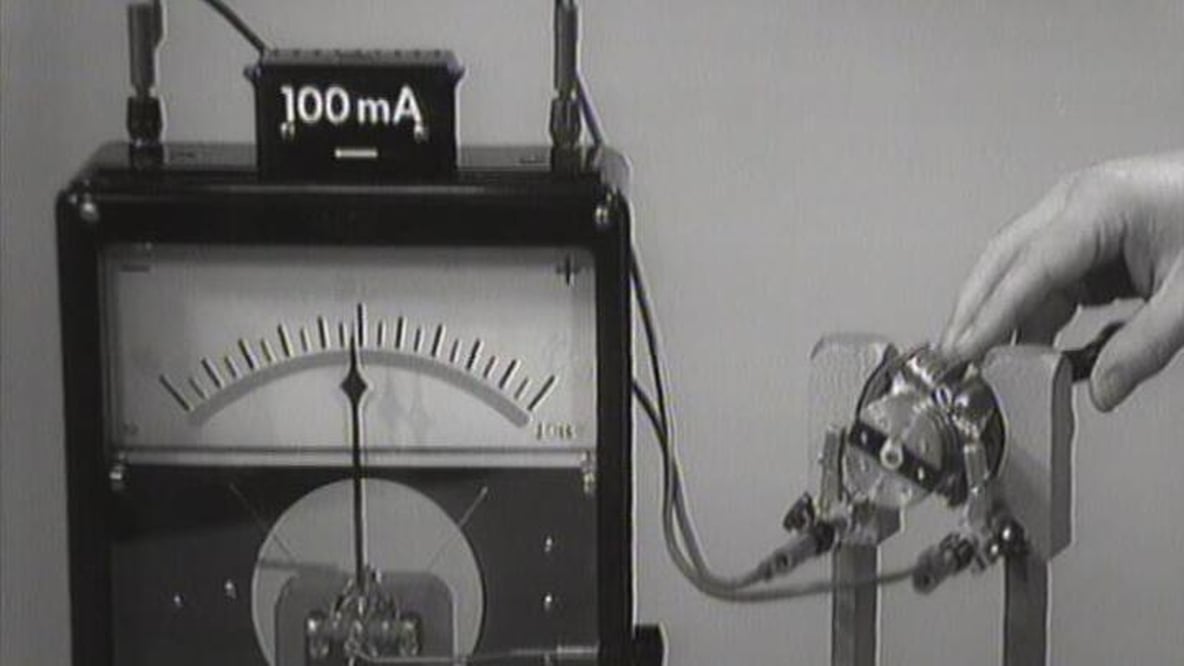 Learning About Electricity on Telefís Scoile (1965)
