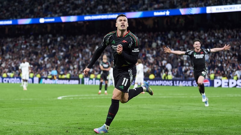 Gabriel Martinelli celebrates his winner at the death for Arsenal