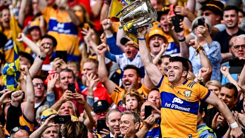 Tony Kelly lifts the Liam MacCarthy Cup after Clare's All-Ireland SHC final victory last year