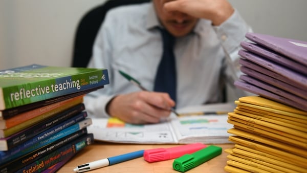 Nasuwt says teachers in Northern Ireland are working beyond their contracted hours (Stock image)